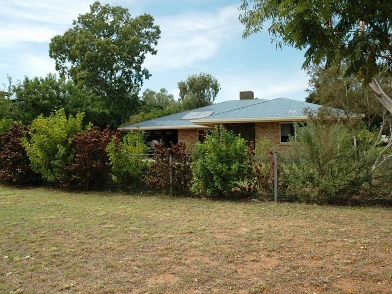 125 Ash street, Barcaldine QLD 4725