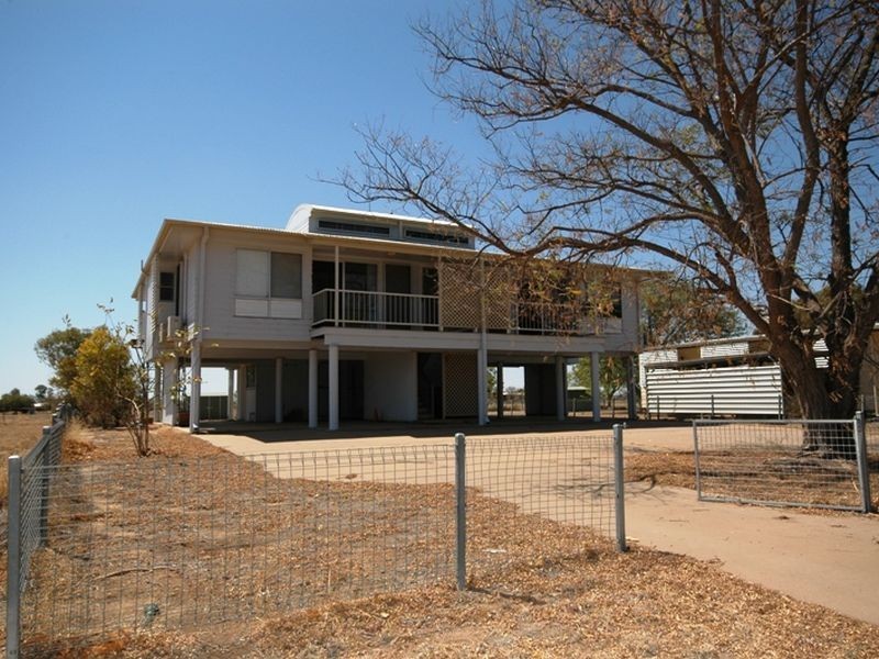 24a and 24 Gull street, Longreach QLD 4730