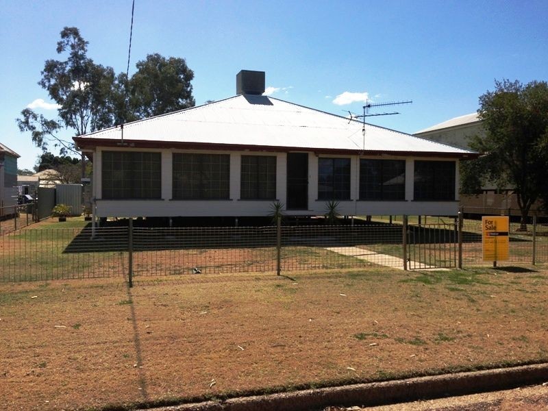 107 Cassowary street, Longreach QLD 4730