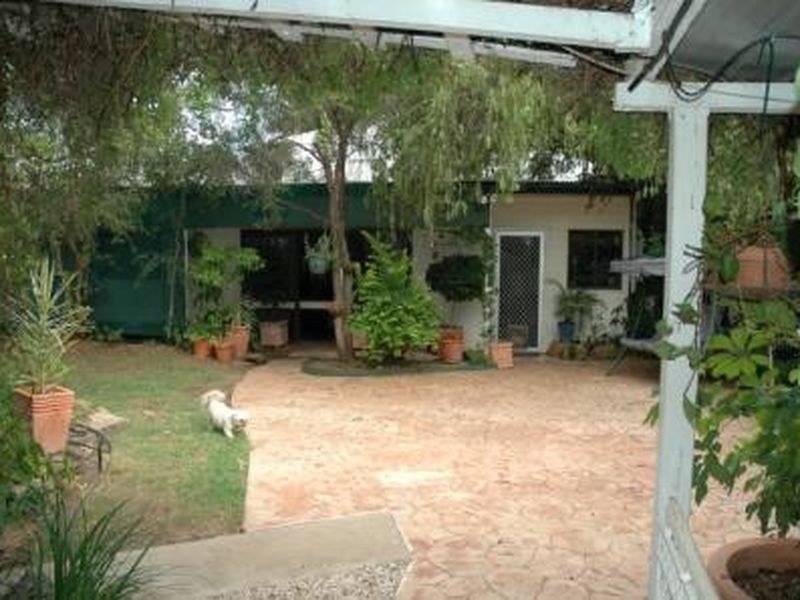 133 Crane street, Longreach QLD 4730