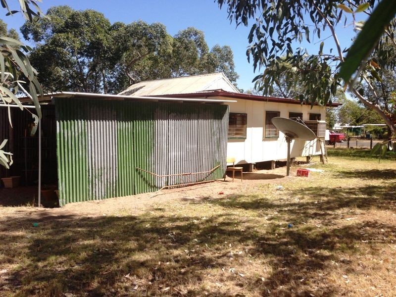 121 Ash street, Barcaldine QLD 4725