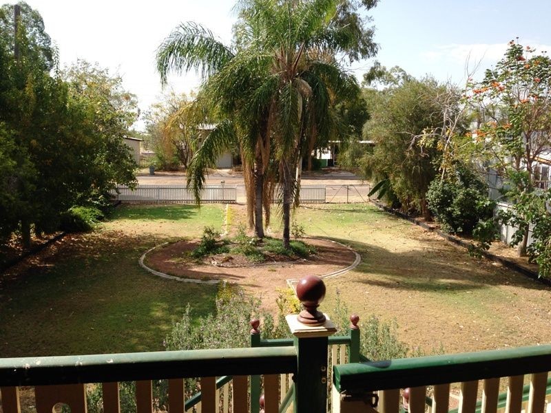 153 Cassowary street, Longreach QLD 4730