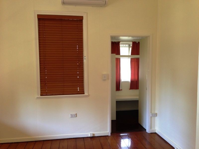 153 Cassowary street, Longreach QLD 4730