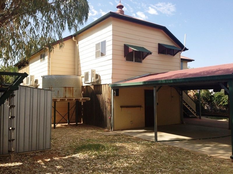 153 Cassowary street, Longreach QLD 4730