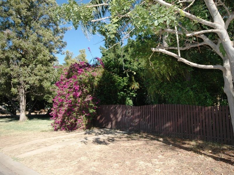 38 Quarrian road, Longreach QLD 4730