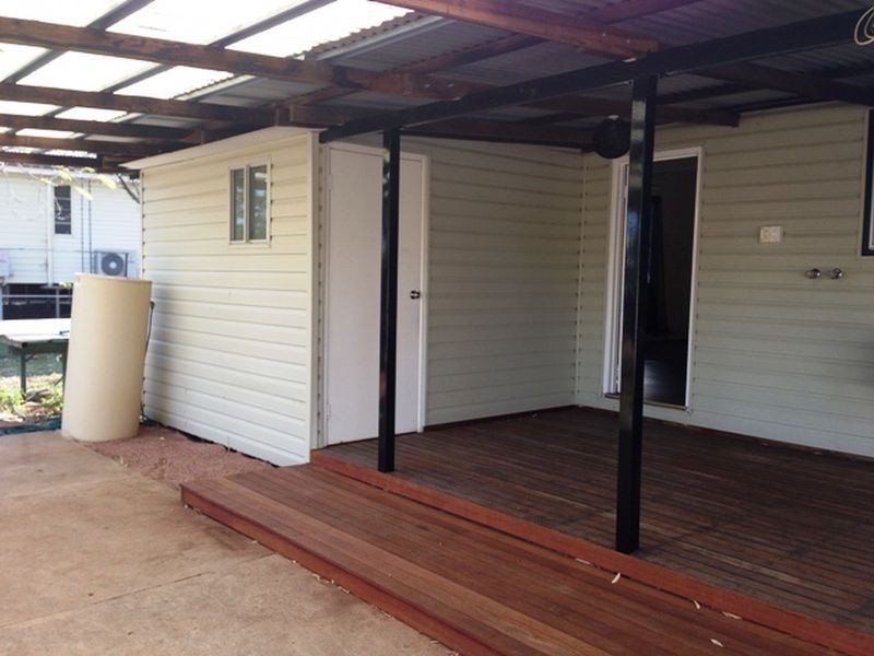 54 Eagle street, Longreach QLD 4730