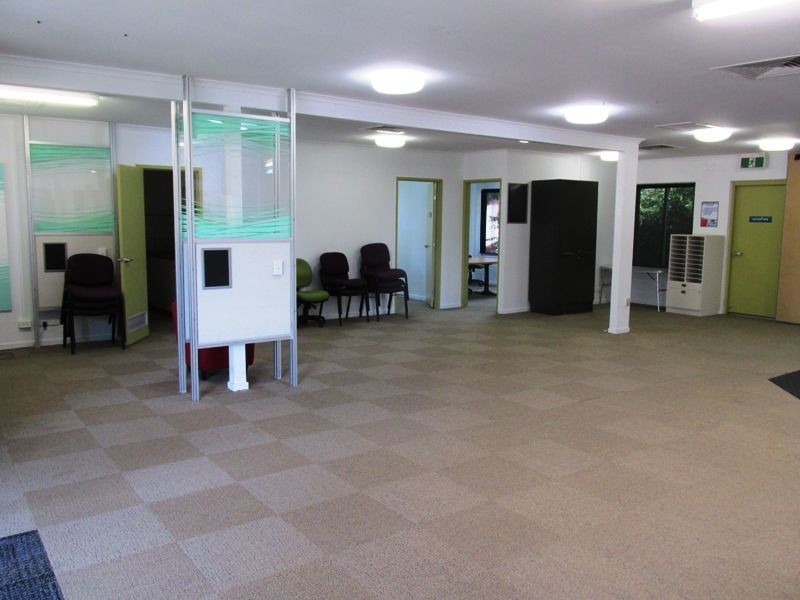 3 Snipe street, Longreach QLD 4730