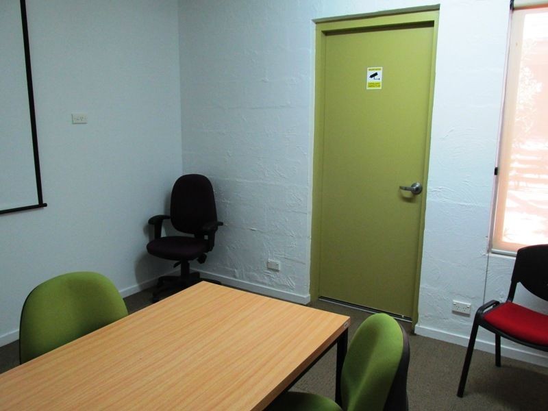 3 Snipe street, Longreach QLD 4730