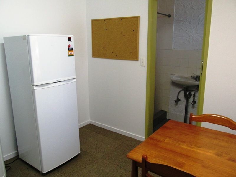 3 Snipe street, Longreach QLD 4730