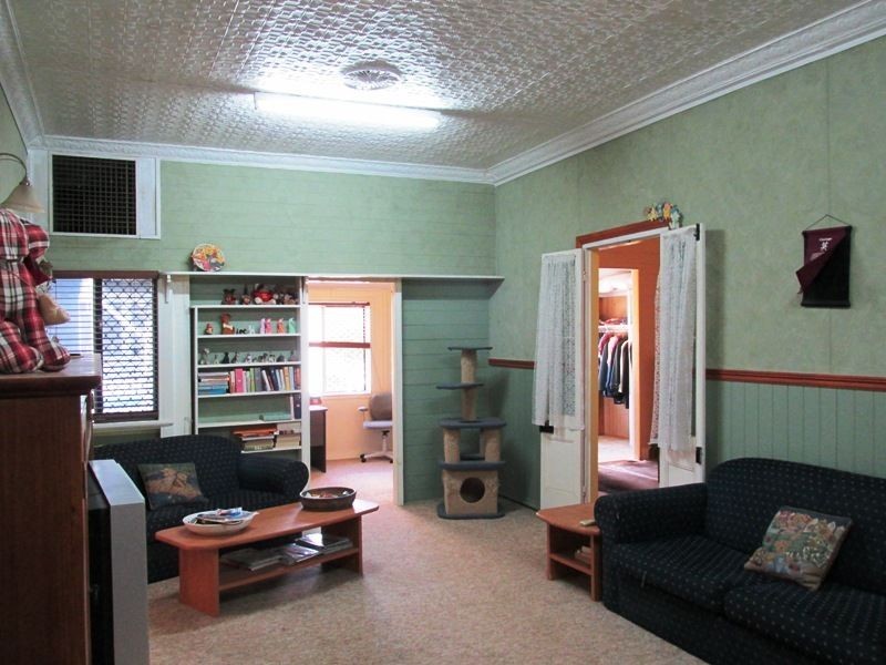107 Galah street, Longreach QLD 4730