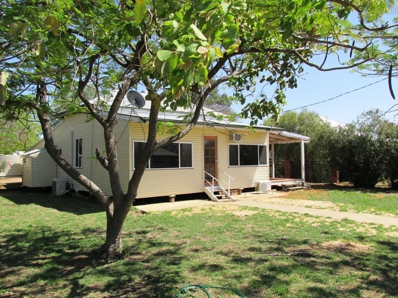 109 Falcon street, Longreach QLD 4730