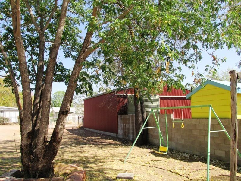 109 Falcon street, Longreach QLD 4730