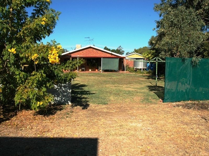 157 Ibis street, Longreach QLD 4730