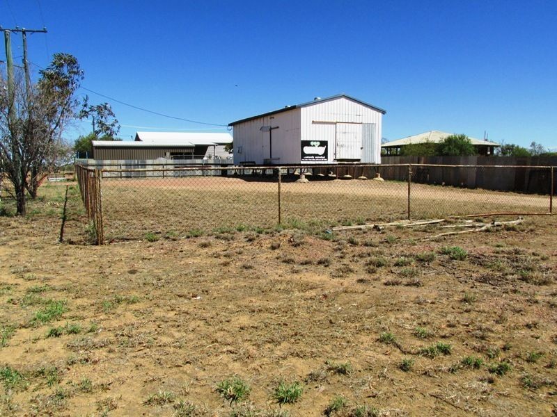 23 Owl street, Longreach QLD 4730