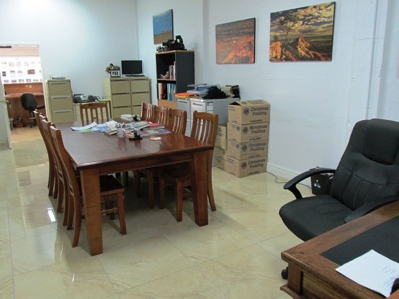 Shop 1 / 1 Eagle street, Longreach QLD 4730