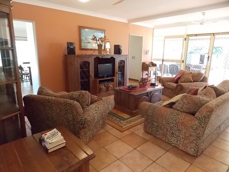 59 Oak street, Barcaldine QLD 4725