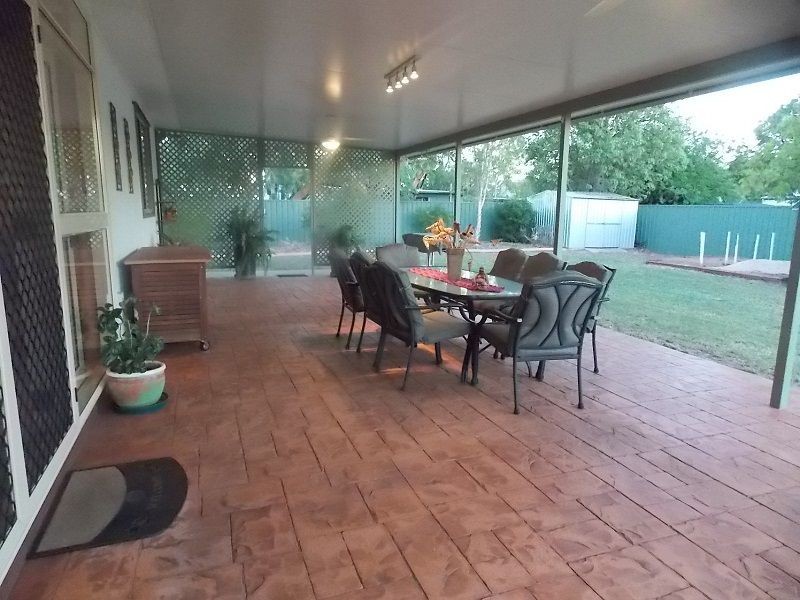 59 Oak street, Barcaldine QLD 4725