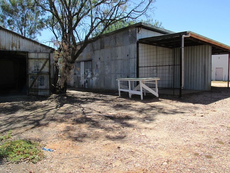 153 Eagle street, Longreach QLD 4730