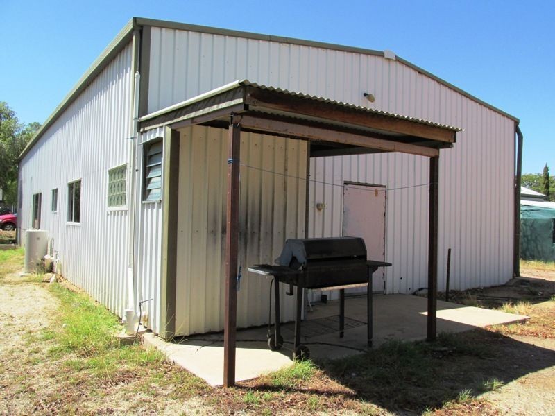 153 Eagle street, Longreach QLD 4730