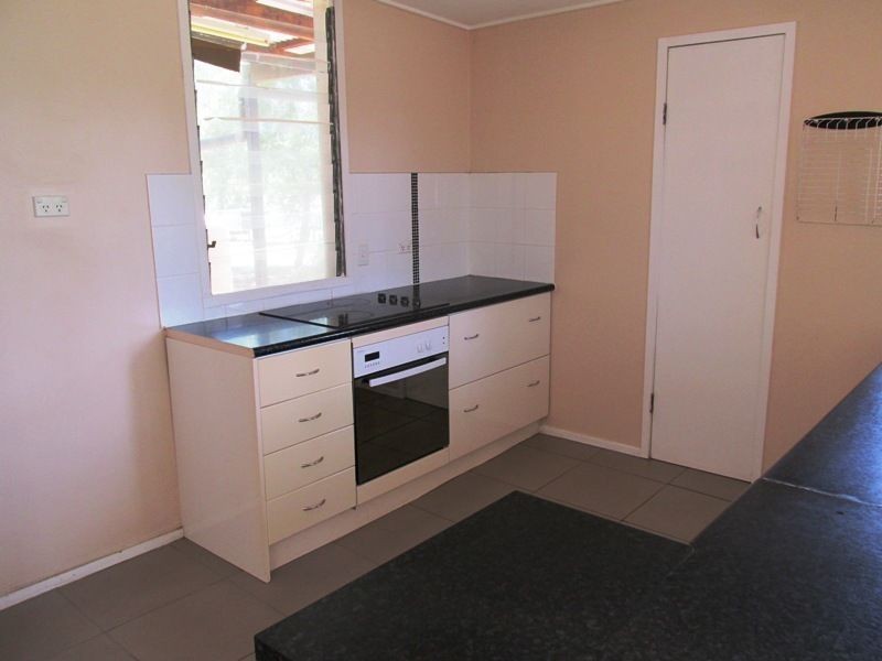 138 Yew street, Barcaldine QLD 4725