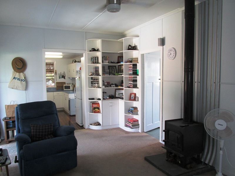 17 St Ann street, Isisford QLD 4731