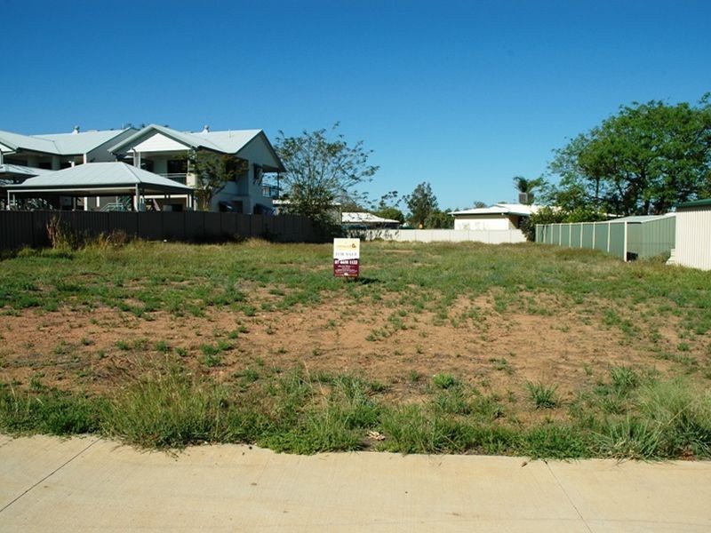 47 Plover, Longreach QLD 4730