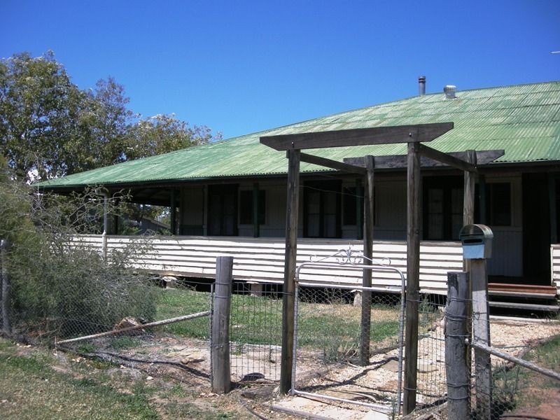82 Rose street, Blackall QLD 4472