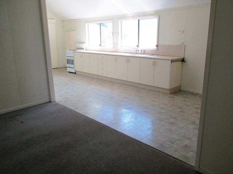1 Railway Parade, Ilfracombe QLD 4727