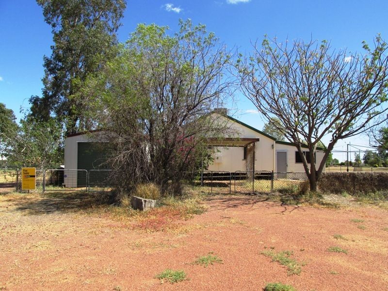 1 Railway Parade, Ilfracombe QLD 4727