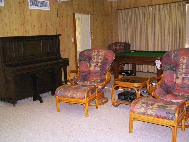 37 Nisbet street, Winton QLD 4735