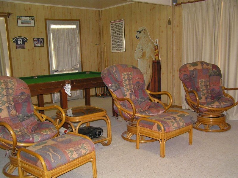 37 Nisbet street, Winton QLD 4735