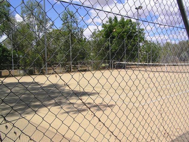 37 Nisbet street, Winton QLD 4735