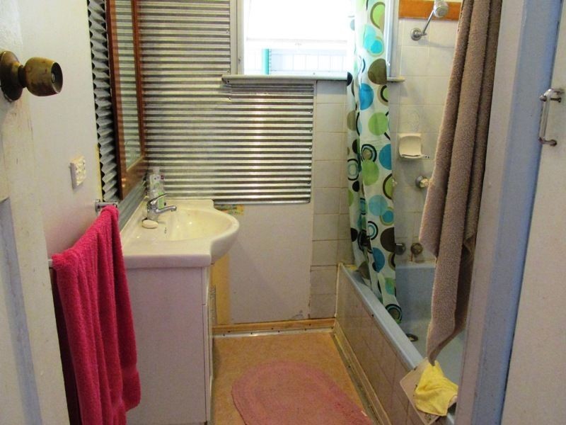 123 Ash street, Barcaldine QLD 4725