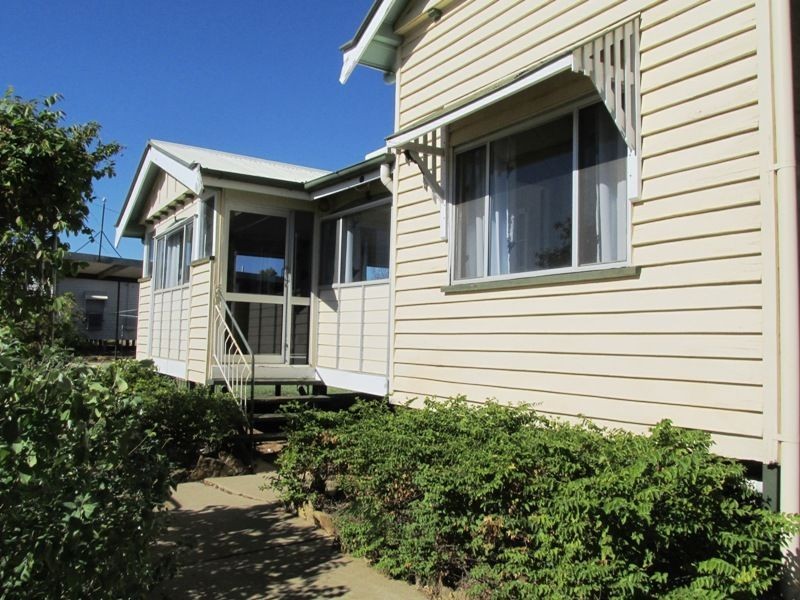 15 Duck street, Longreach QLD 4730
