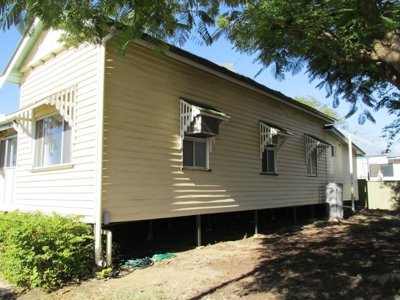 15 Duck street, Longreach QLD 4730