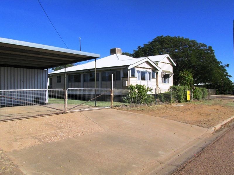 15 Duck street, Longreach QLD 4730