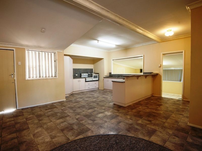157 Cassowary street, Longreach QLD 4730