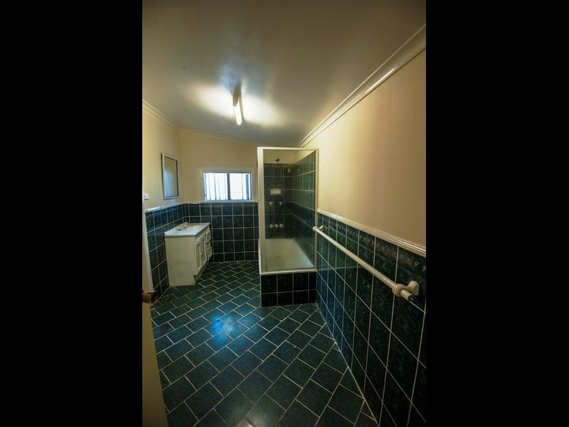 157 Cassowary street, Longreach QLD 4730