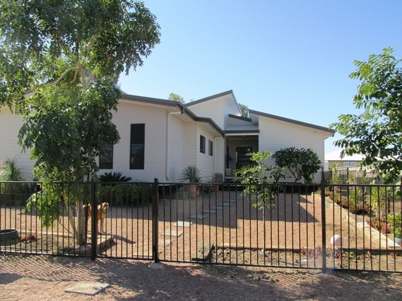 2 Teal street, Longreach QLD 4730