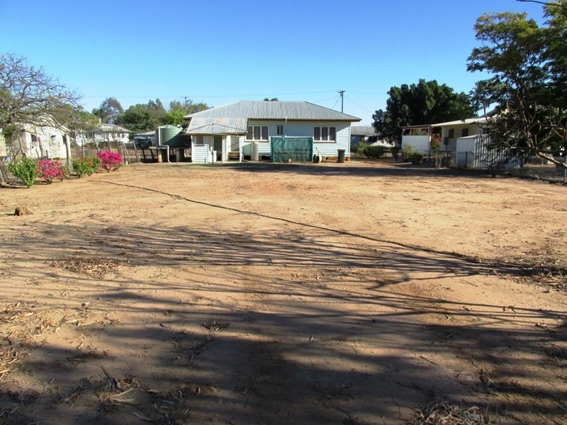 126 Wren street, Longreach QLD 4730