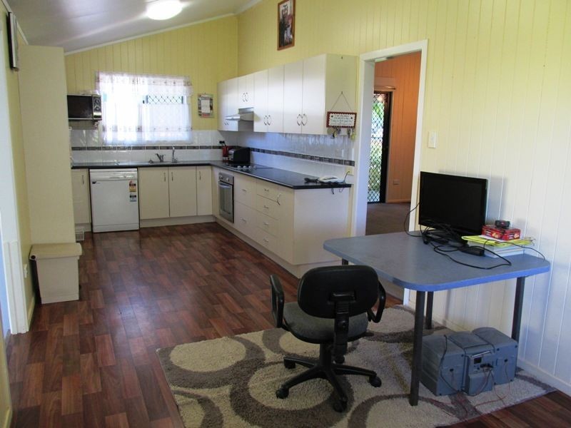 104 Cassowary street, Longreach QLD 4730