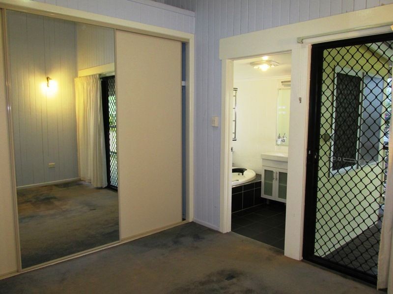 104 Cassowary street, Longreach QLD 4730