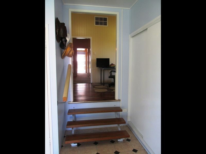 104 Cassowary street, Longreach QLD 4730