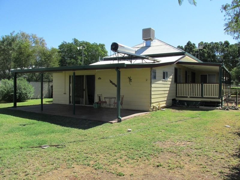 104 Cassowary street, Longreach QLD 4730