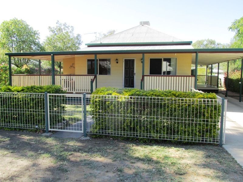 104 Crane street, Longreach QLD 4730