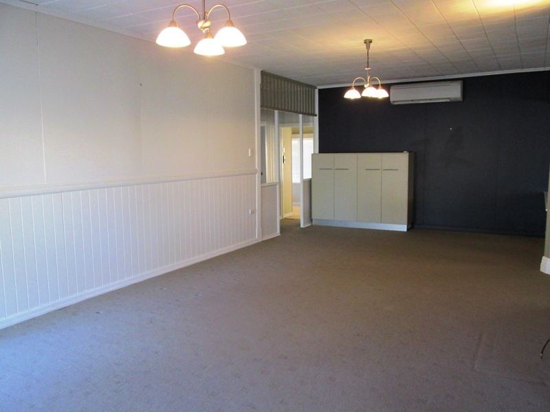 77 Crane street, Longreach QLD 4730