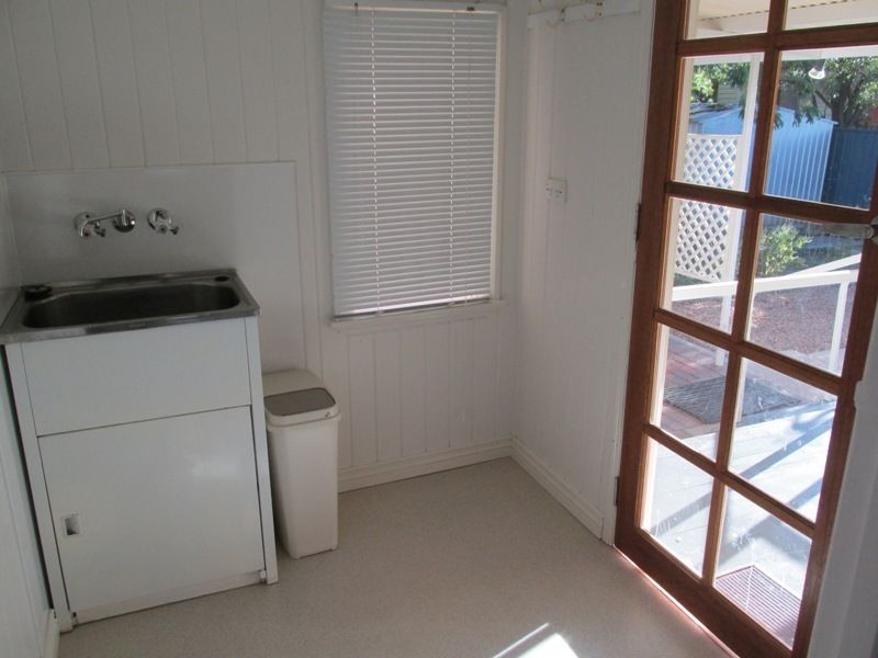 77 Crane street, Longreach QLD 4730