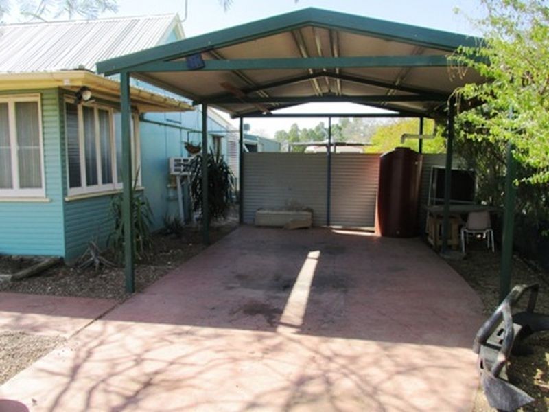94 Crane Street, Longreach QLD 4730