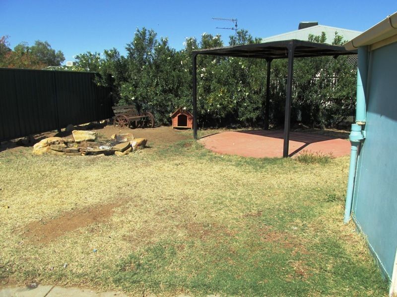 94 Crane Street, Longreach QLD 4730