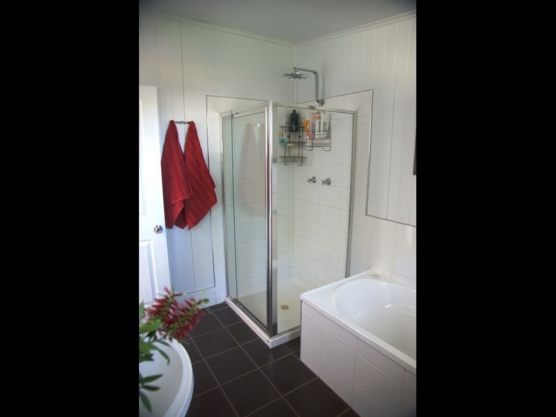 10 Quail street, Longreach QLD 4730